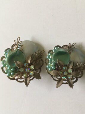 Vintage flower pattern large clip on earrings 1940's 1950's glam look